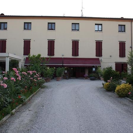 Villa Belfiore Ostellato Bagian luar foto