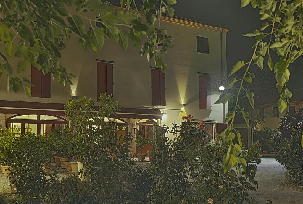 Villa Belfiore Ostellato Bagian luar foto