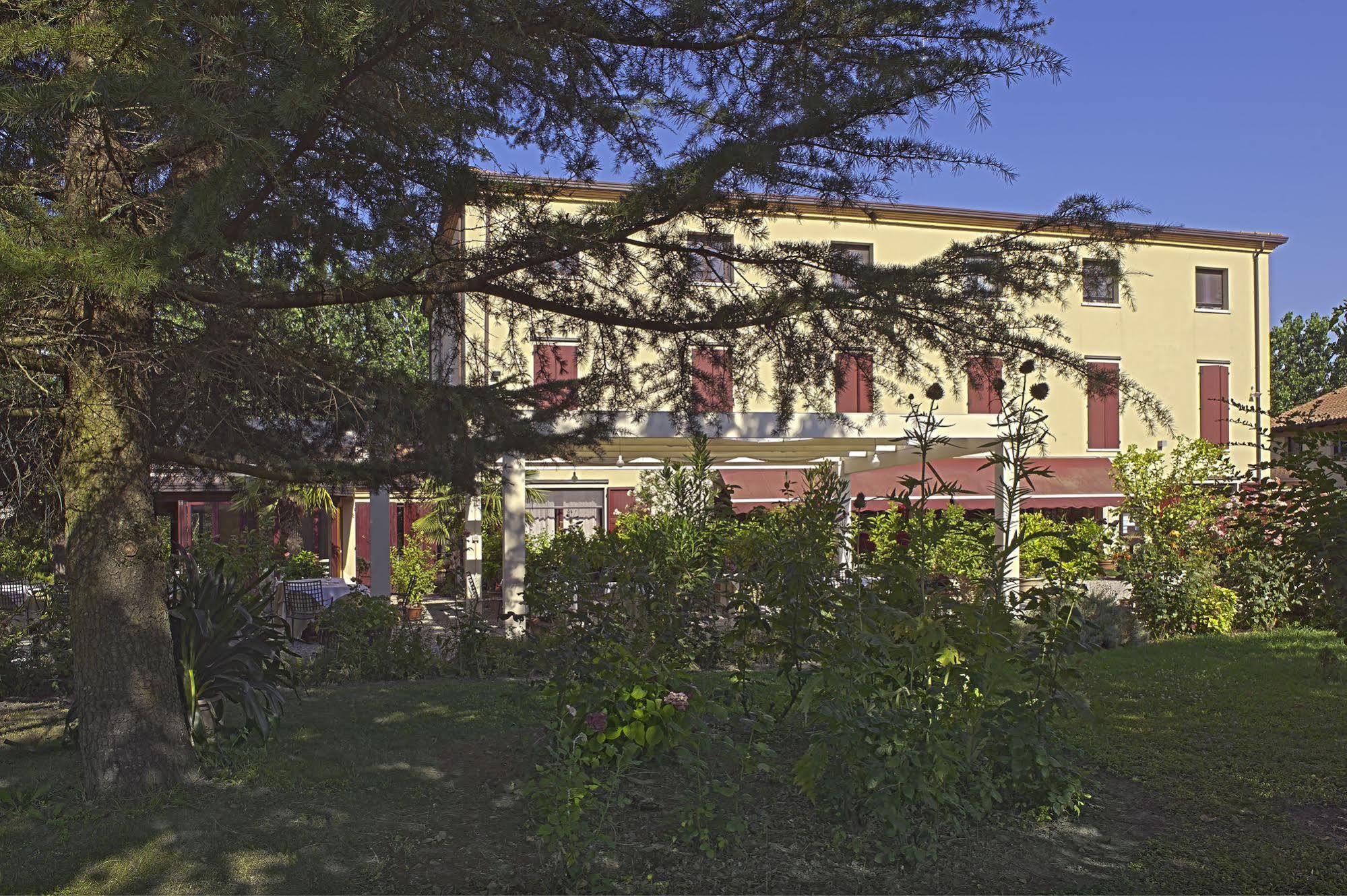 Villa Belfiore Ostellato Bagian luar foto